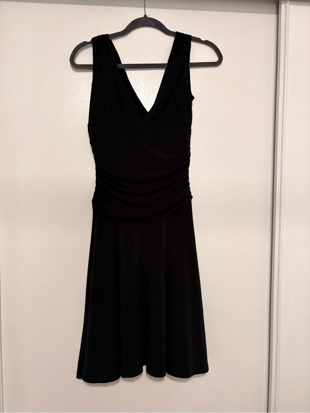 Velvet Torch Black V-Neck Ruched Waist Midi Dress